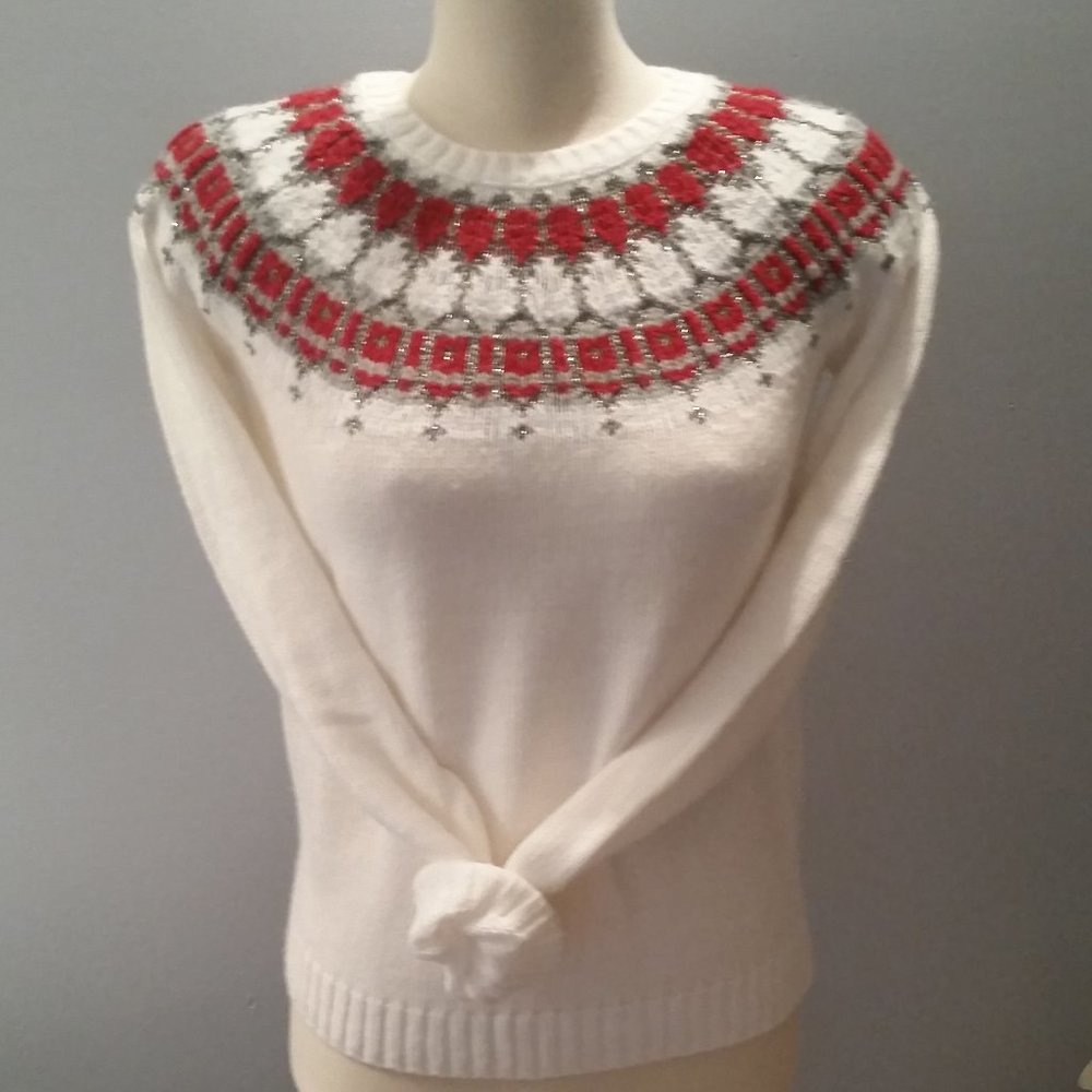 **HOST PICK** Girls White sweater with grey red and silver neck detail